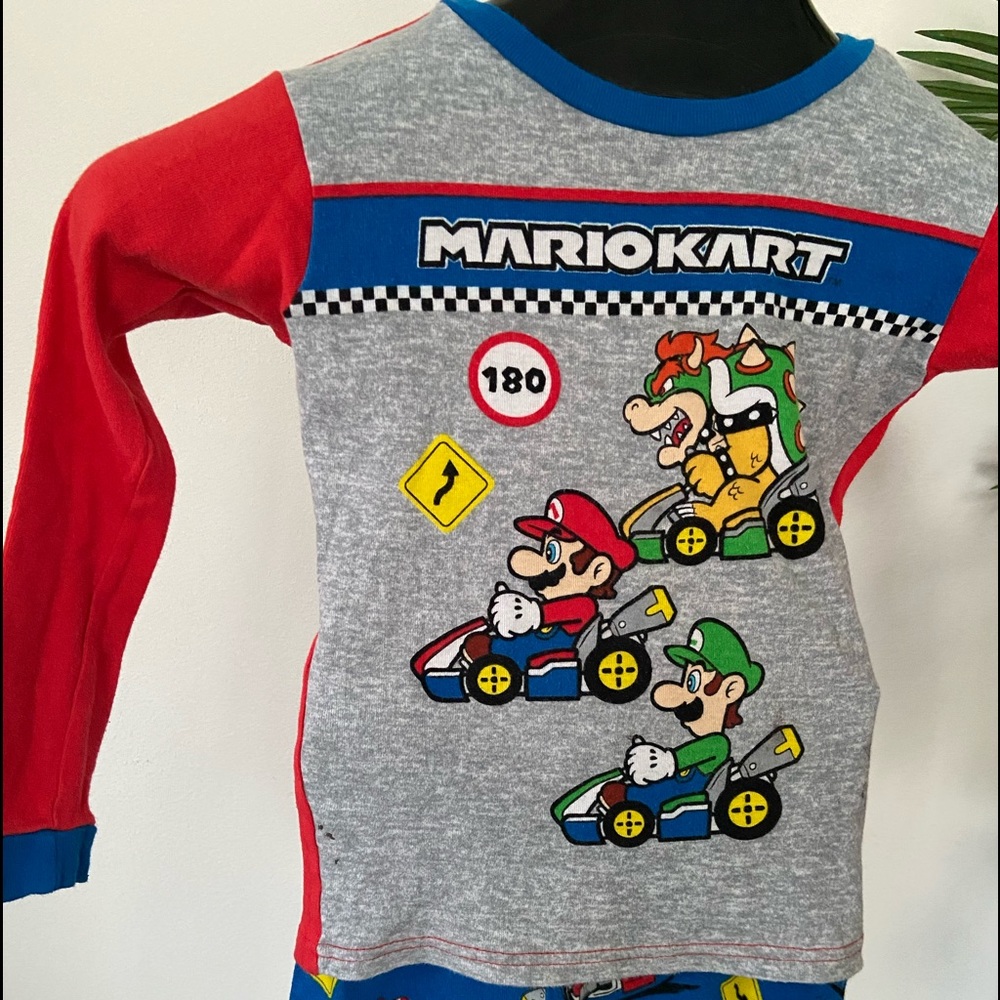 Pijamas Mario Bross size 8